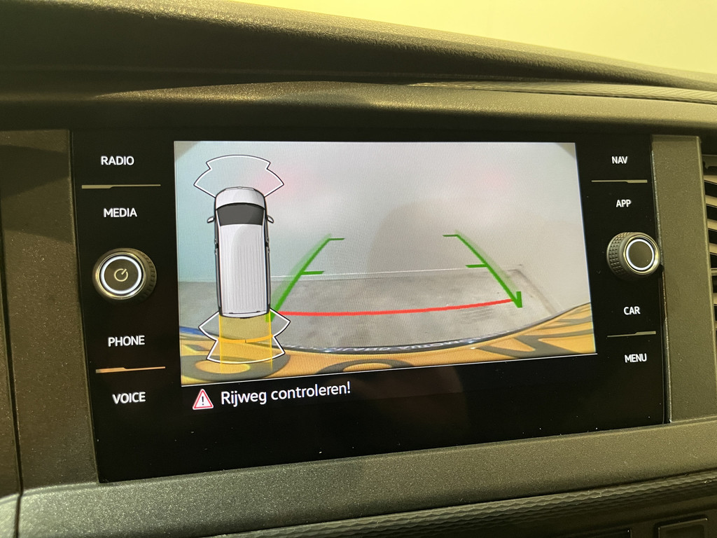 Volkswagen Transporter 2.0 TDI L1H1 150 PK Automaat Servicebus / Sortimo Inrichting / Euro 6 / 2X Schuifdeur / Airco / Cruise Control / Camera / CarPlay / Navigatie / Klep 10