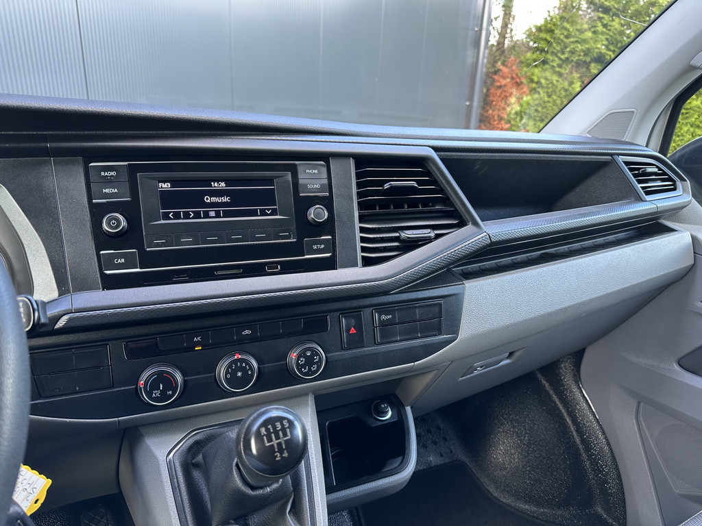 Volkswagen Transporter 2.0 TDI / L1H1 / 1e EIG. / IMPERIAAL / TREKHAAK / AIRCO / BIJRIJDERSBANK / PDC 9