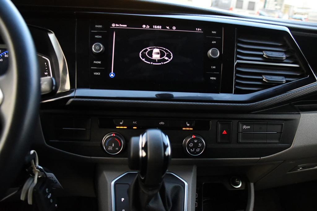 Volkswagen Transporter 2.0 TDI L1H1 32 Bulli 4Motion Virtual, Adaptieve Cruise, Carplay, 150PK, Automaat, Stoelverwarming, LED, NAVI, Uniek! 17