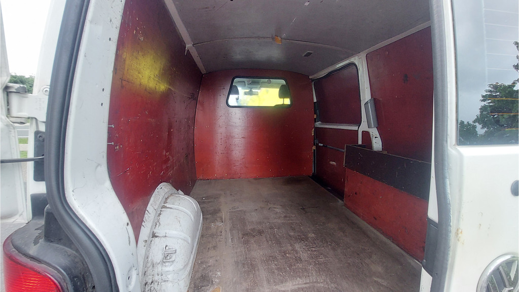 Volkswagen Transporter 2.0 TDI L1H1 AIRCO BJ 2013 9