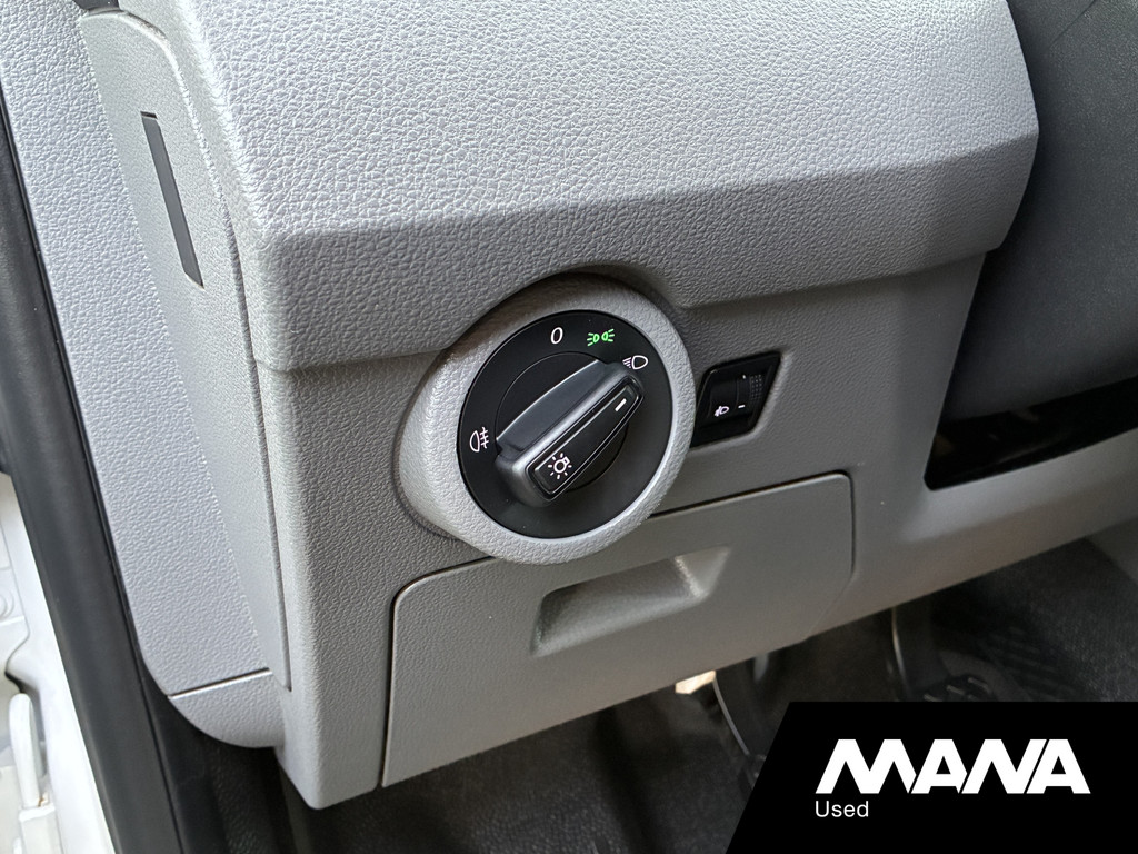 Volkswagen Transporter 2.0 TDI L1H1 Economy Business Cruise Sensoren Imperiaal Trekhaak 12