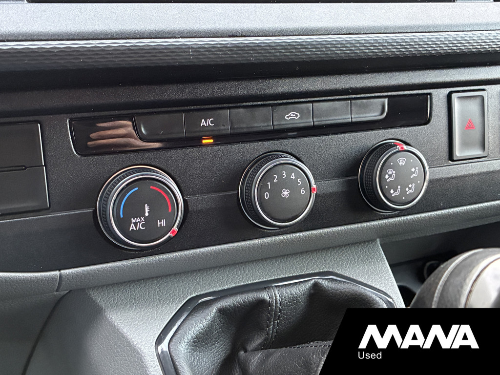 Volkswagen Transporter 2.0 TDI L1H1 Economy Business Cruise Sensoren Imperiaal Trekhaak 18