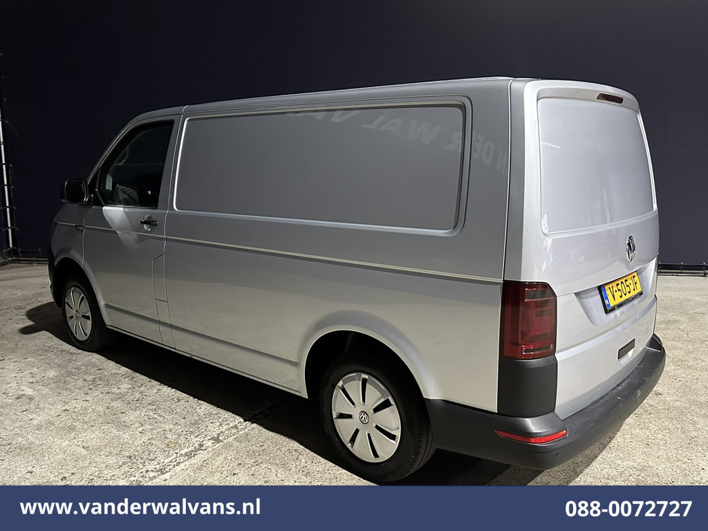 Volkswagen Transporter 2.0 TDI L1H1 Euro6 Airco | Navigatie | Apple Carplay | Android Auto | Cruisecontrol Parkeersensoren, Achterklep, Verwarmde voorruit, Bijrijdersbank 10