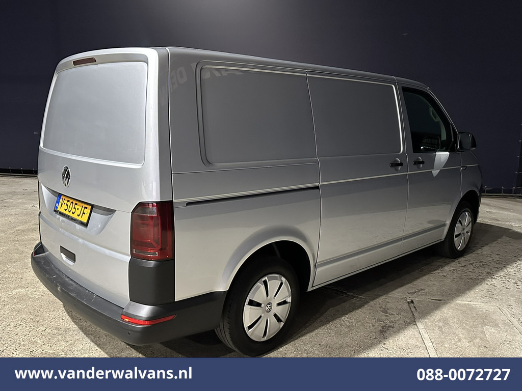 Volkswagen Transporter 2.0 TDI L1H1 Euro6 Airco | Navigatie | Apple Carplay | Android Auto | Cruisecontrol Parkeersensoren, Achterklep, Verwarmde voorruit, Bijrijdersbank 11