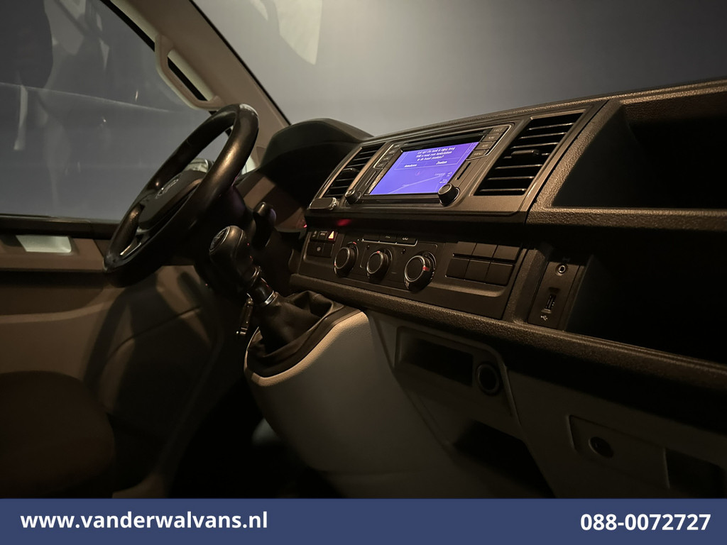 Volkswagen Transporter 2.0 TDI L1H1 Euro6 Airco | Navigatie | Apple Carplay | Android Auto | Cruisecontrol Parkeersensoren, Achterklep, Verwarmde voorruit, Bijrijdersbank 14
