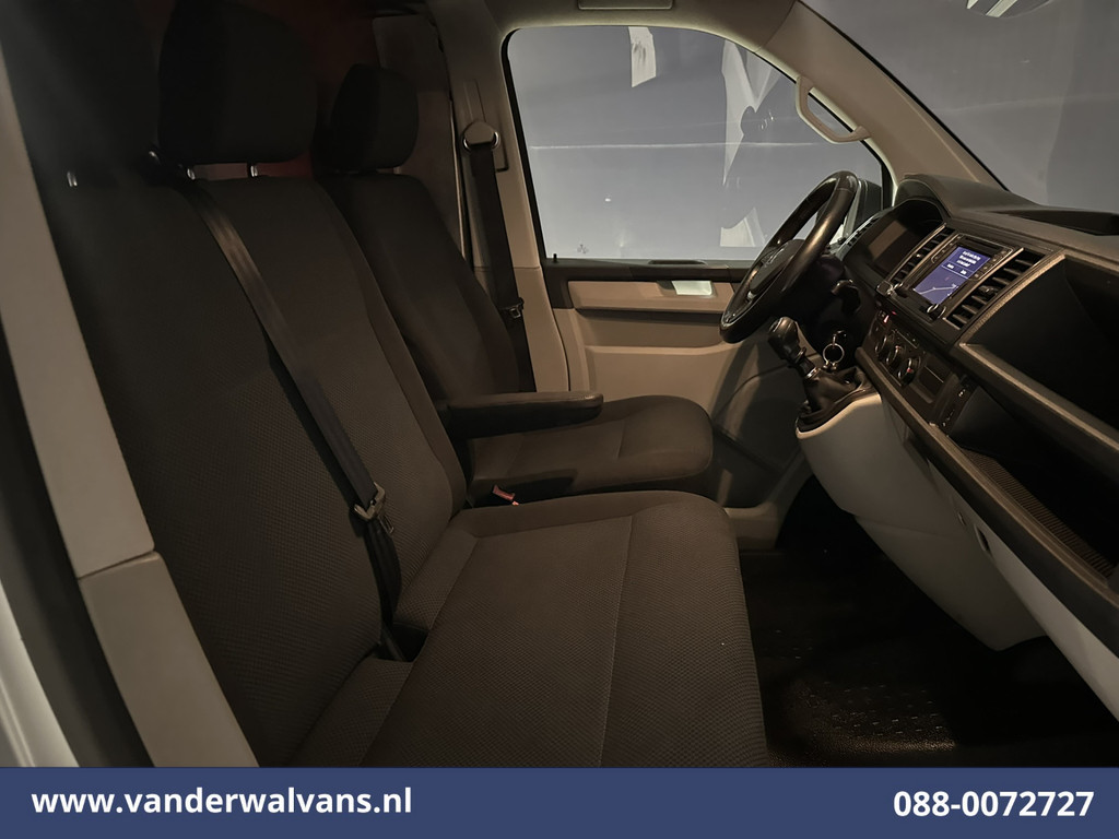 Volkswagen Transporter 2.0 TDI L1H1 Euro6 Airco | Navigatie | Apple Carplay | Android Auto | Cruisecontrol Parkeersensoren, Achterklep, Verwarmde voorruit, Bijrijdersbank 7