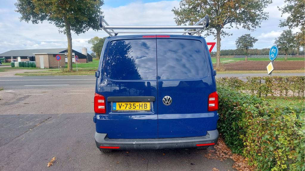 Volkswagen Transporter 2.0 TDI L1H1 Highline AIRCO/DSG BJ 2017 9