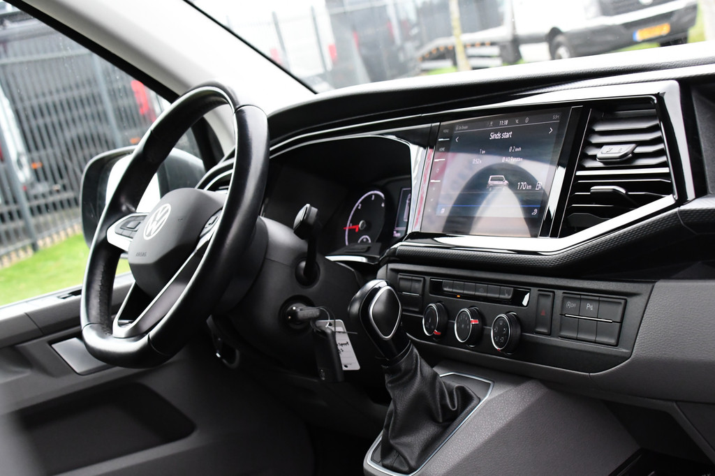 Volkswagen Transporter 2.0 TDI L1H1 PB Edition Highline Camera, Cruise, Carplay, LED, Automaat, Multimedia, Sensoren, 150PK, UNIEK! 13