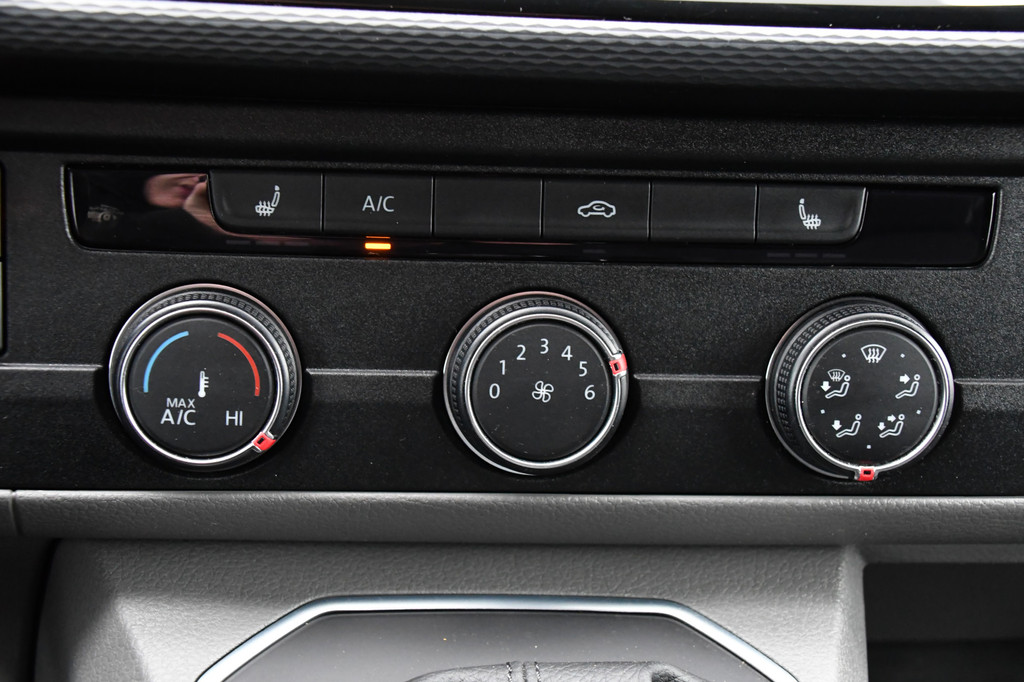 Volkswagen Transporter 2.0 TDI L1H1 PB Edition Highline Camera, Cruise, Carplay, LED, Automaat, Multimedia, Sensoren, 150PK, UNIEK! 19