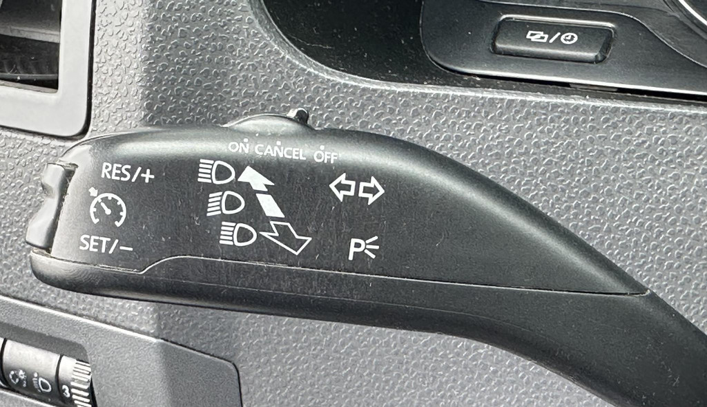 Volkswagen Transporter 2.0 TDI L1H1 T800 Airco|Navi|Zwart|Trekhaakvbr. 11