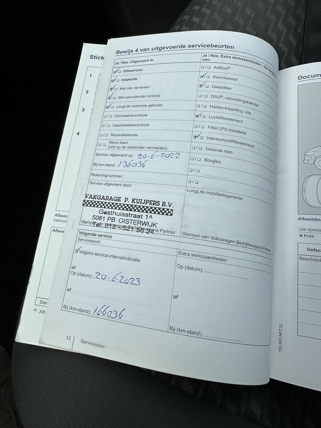 Volkswagen Transporter 2.0 TDI L1H1 T800 Airco|Navi|Zwart|Trekhaakvbr. 16