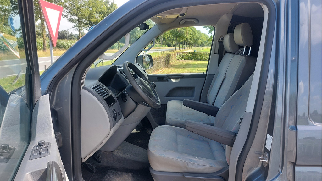 Volkswagen Transporter 2.0 TDI L1H1 T800 Comfortline AIRCO BJ 2011 9