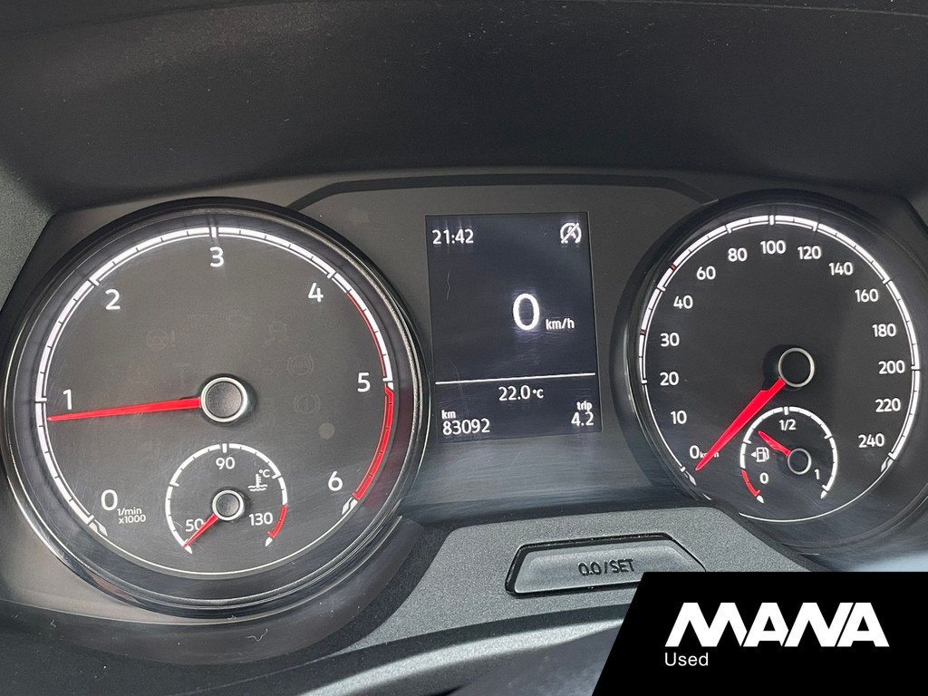 Volkswagen Transporter 2.0 TDI L1H1 Trekhaak Imperiaal Cruise Carplay Sensoren 19