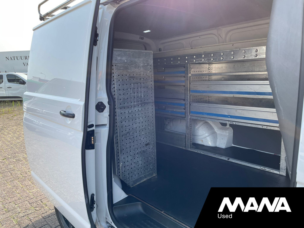 Volkswagen Transporter 2.0 TDI L1H1 Trekhaak Imperiaal Cruise Carplay Sensoren 8