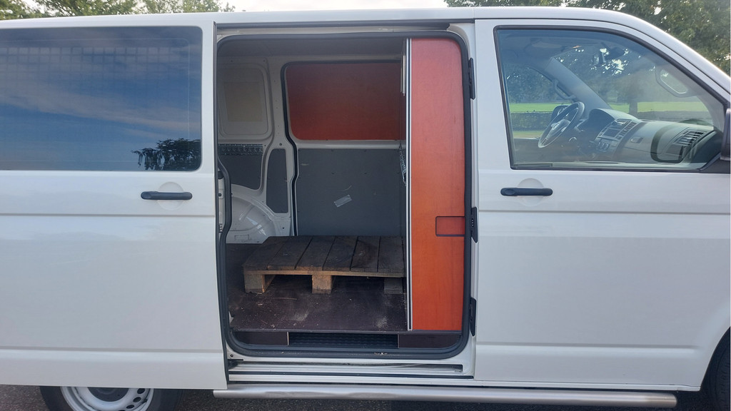 Volkswagen Transporter 2.0 TDI L1H1 Trendline AIRCO BJ 2011 13