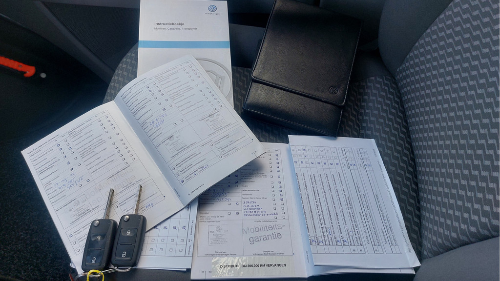 Volkswagen Transporter 2.0 TDI L1H1 Trendline AIRCO BJ 2011 7