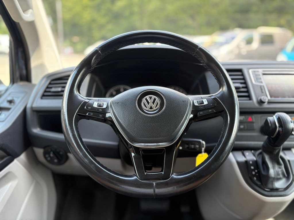 Volkswagen Transporter 2.0 TDI L1H2 Highline 150 PK|1e EIG|NAP|EURO6|AUTOMAAT|airco|cruise|apple carplay|voorruitverwarming|navi 16