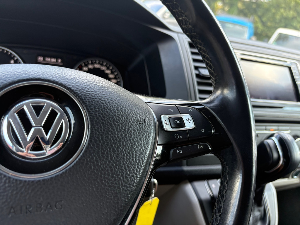 Volkswagen Transporter 2.0 TDI L1H2 Highline 150 PK|1e EIG|NAP|EURO6|AUTOMAAT|airco|cruise|apple carplay|voorruitverwarming|navi 18
