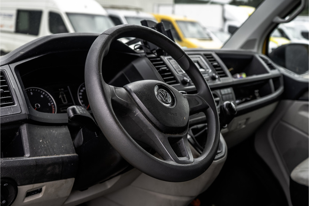 Volkswagen Transporter 2.0 TDI L1H2 | MOTOR DEFECT | PDC | Inrichting | Euro 6 8