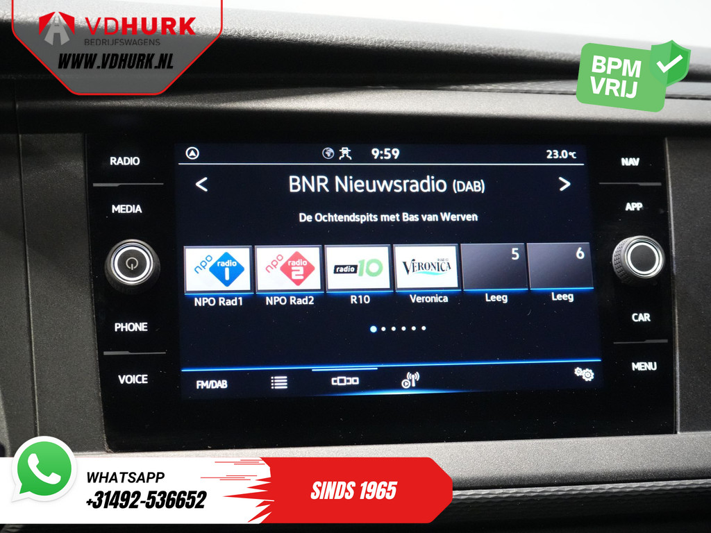 Volkswagen Transporter 2.0 TDI L2 BPM VRIJ! NL Auto/ Carplay/ Cruise/ Airco/ Navi/ PDC 20