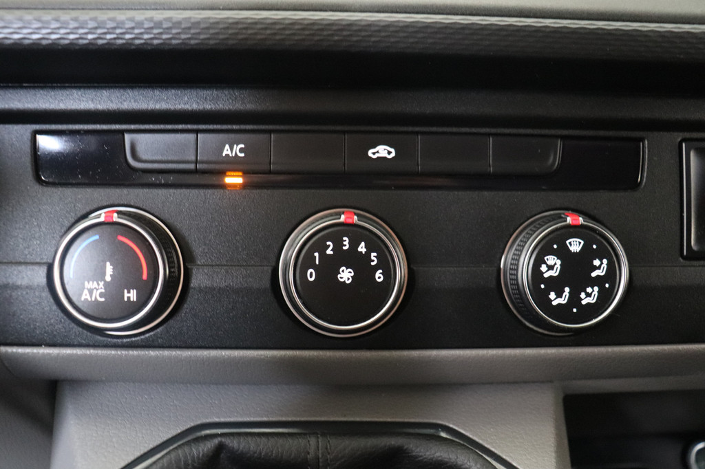 Volkswagen Transporter 2.0 TDI L2 EURO 6 - Airco - Navi - Cruise - â¬15.950,- Excl. 15