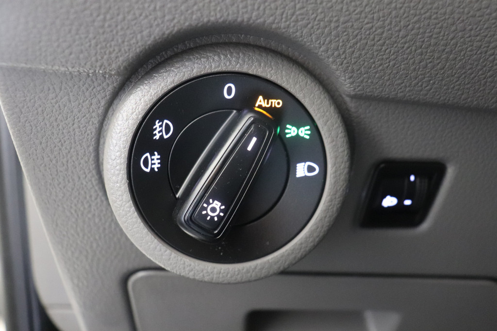 Volkswagen Transporter 2.0 TDI L2 EURO 6 - Airco - Navi - Cruise - â¬15.950,- Excl. 20