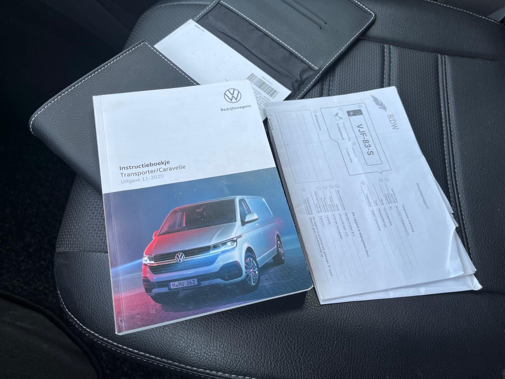 Volkswagen Transporter 2.0 TDI L2H1110PK / Trekhaak / Imperiaal / App connect / Navi / PDC 17