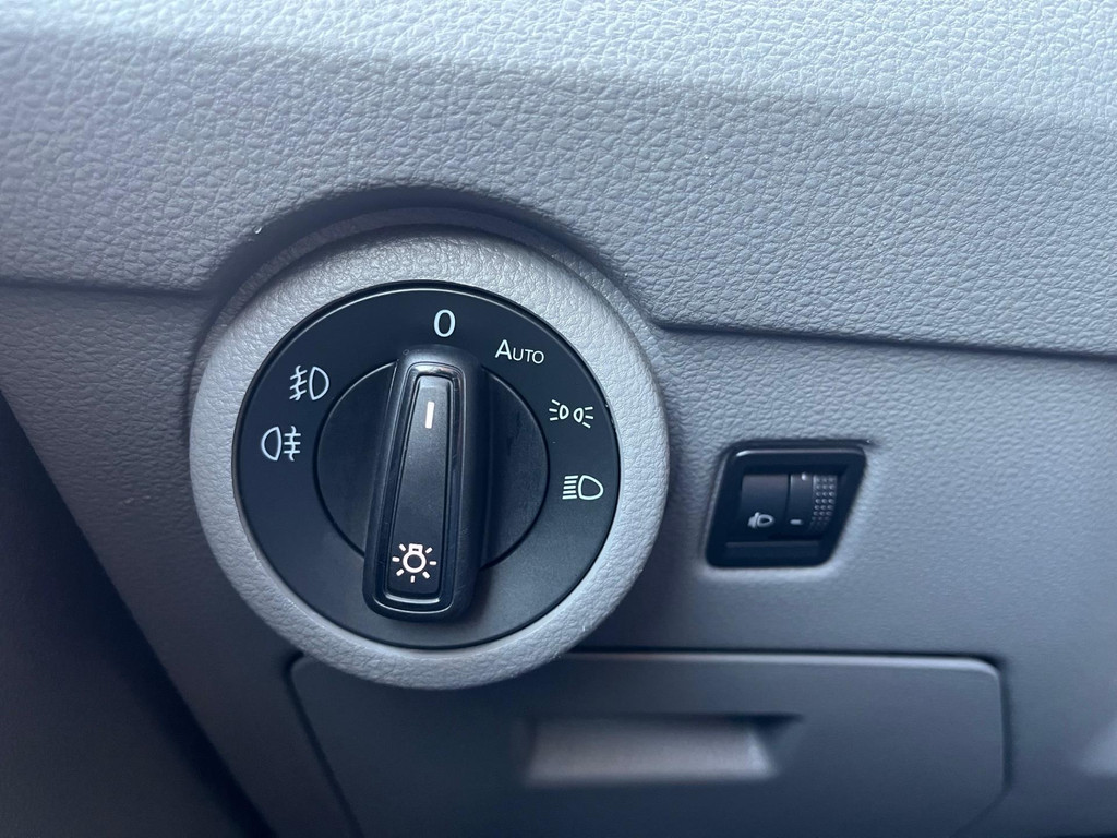 Volkswagen Transporter 2.0 TDI L2H1110PK / Trekhaak / Imperiaal / App connect / Navi / PDC 9