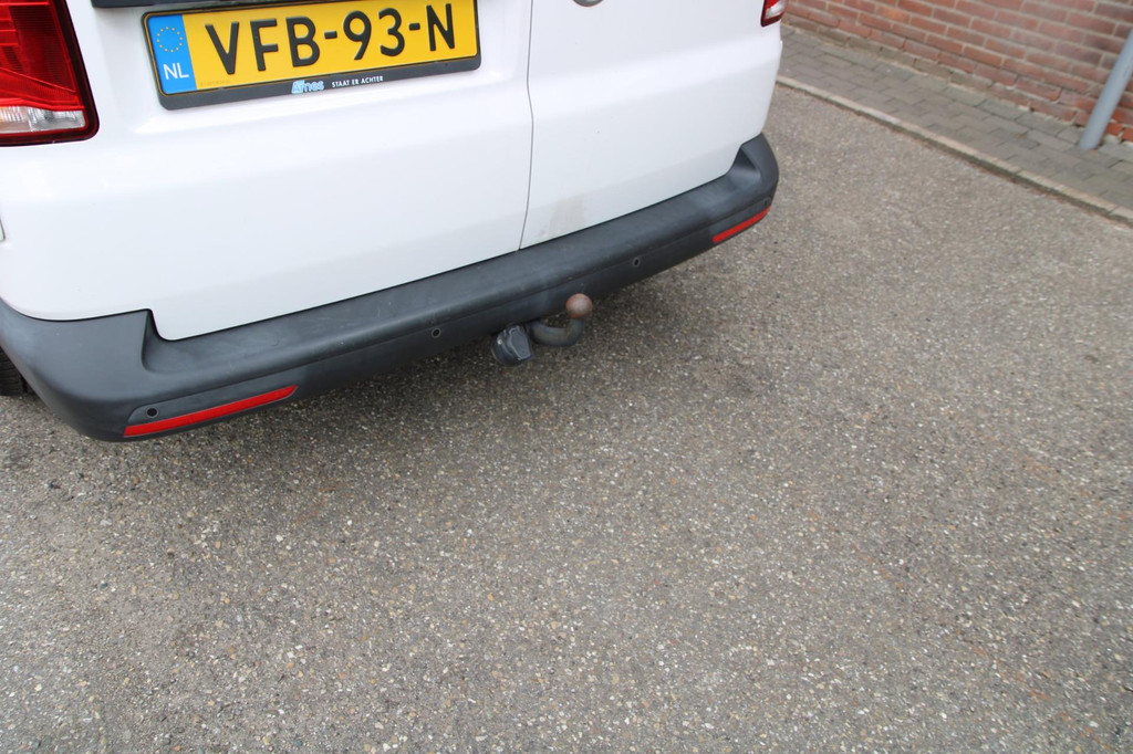 Volkswagen Transporter 2.0 TDI L2H1 150PK / App connect / Navi / Trekhaak / Cruise 11