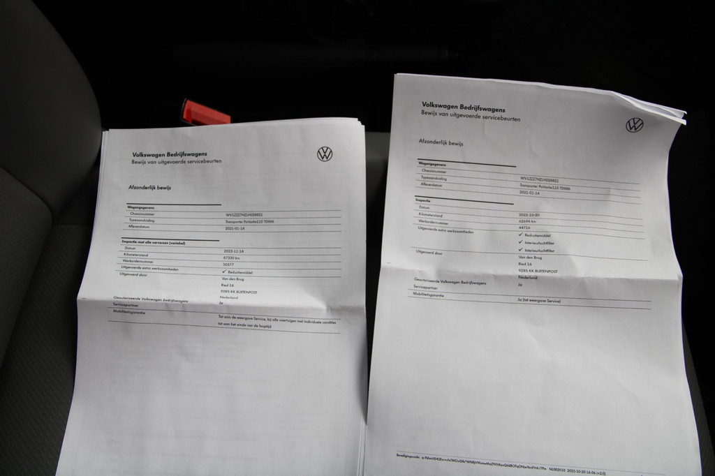 Volkswagen Transporter 2.0 TDI L2H1 150PK / App connect / Navi / Trekhaak / Cruise 14