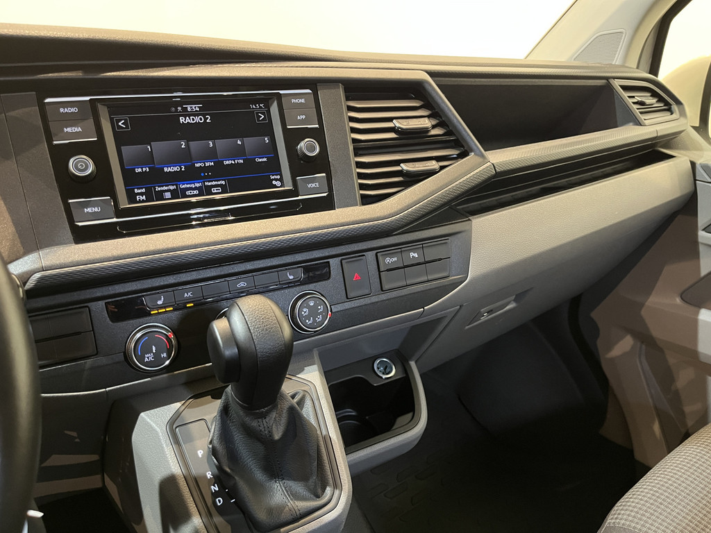 Volkswagen Transporter 2.0 TDI L2H1 150 PK Automaat Servicebus / Bott Inrichting / Euro 6 / 2X Schuifdeur / Airco / Cruise Control / Camera / CarPlay / Klep / 56.200 KM !! 7