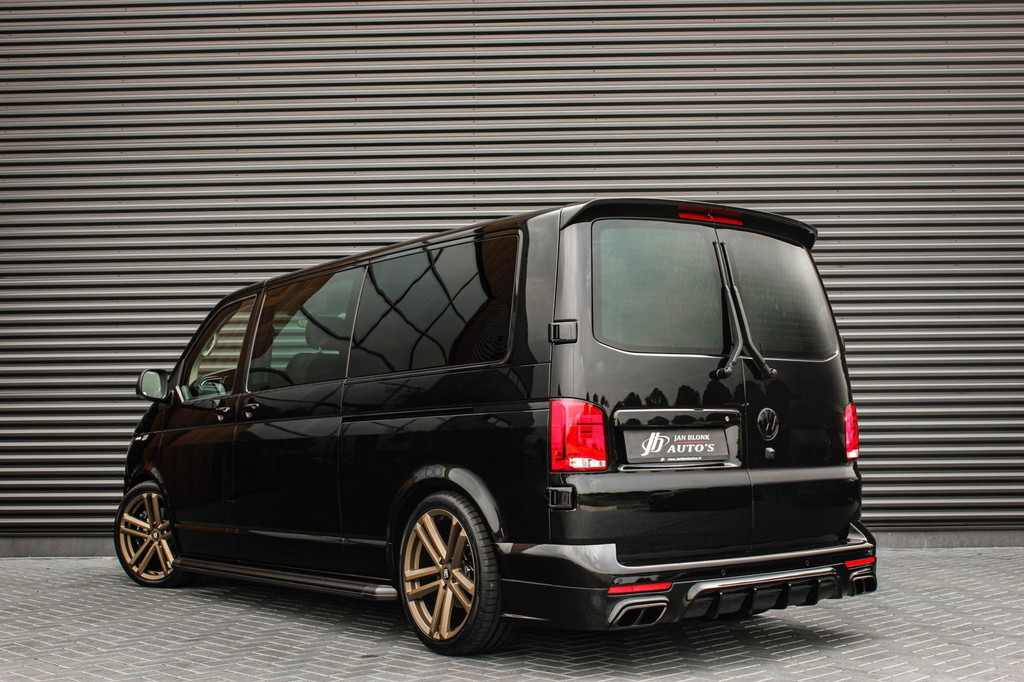 Volkswagen Transporter 2.0 TDI L2H1 150PK DIRECT RIJDEN BULLI SPECIAL / LEDEREN BEKLEDING / DUBBEL CABINE / NAVIGATIE / ACTIVE 15