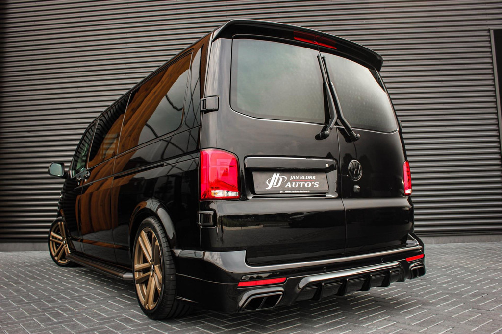 Volkswagen Transporter 2.0 TDI L2H1 150PK DIRECT RIJDEN BULLI SPECIAL / LEDEREN BEKLEDING / DUBBEL CABINE / NAVIGATIE / ACTIVE 17