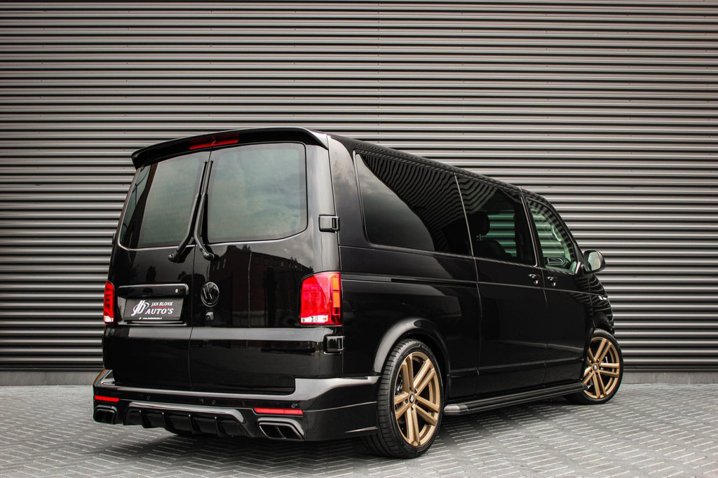 Volkswagen Transporter 2.0 TDI L2H1 150PK DIRECT RIJDEN BULLI SPECIAL / LEDEREN BEKLEDING / DUBBEL CABINE / NAVIGATIE / ACTIVE 21