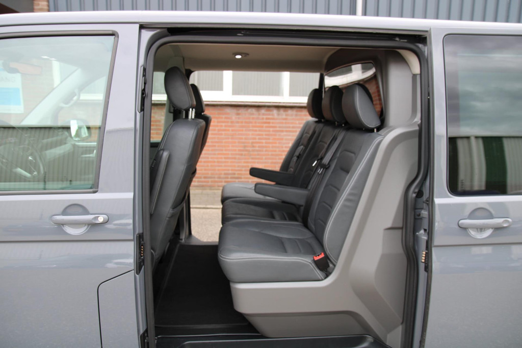 Volkswagen Transporter 2.0 TDI L2H1 204PK DC Bulli / Dubbel cabine / Automaat / 5 pers / Trekhaak afneembaar 11