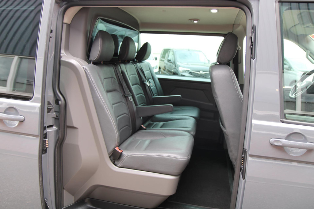 Volkswagen Transporter 2.0 TDI L2H1 204PK DC Bulli / Dubbel cabine / Automaat / 5 pers / Trekhaak afneembaar 12