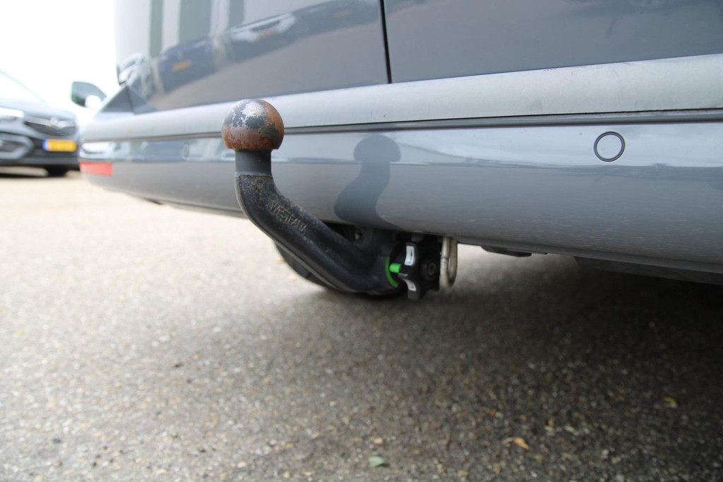 Volkswagen Transporter 2.0 TDI L2H1 204PK DC Bulli / Dubbel cabine / Automaat / 5 pers / Trekhaak afneembaar 15