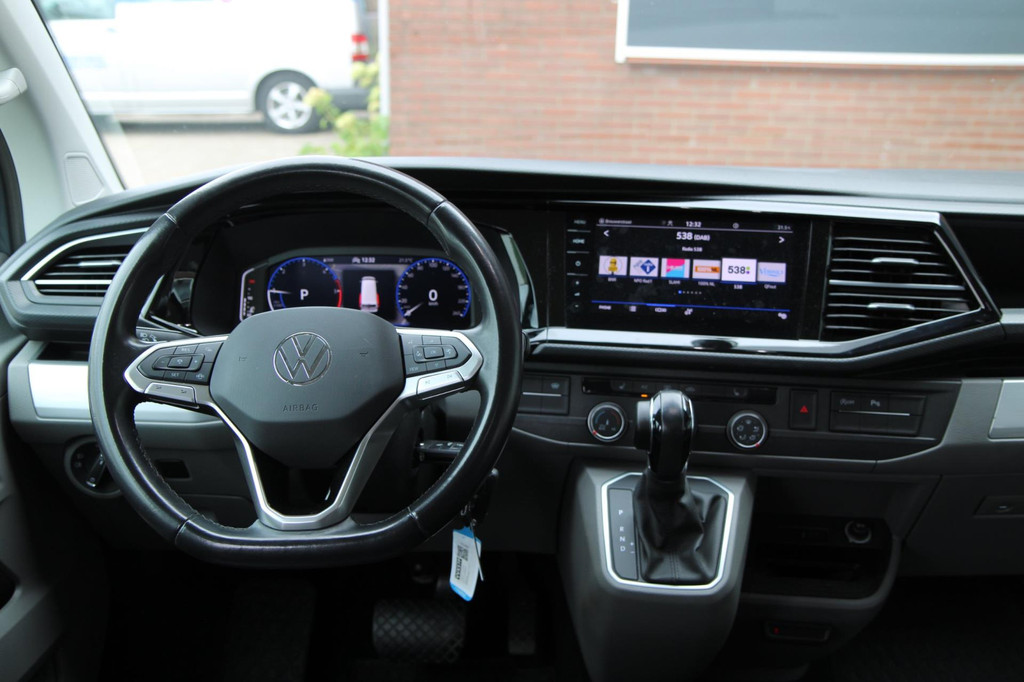 Volkswagen Transporter 2.0 TDI L2H1 204PK DC Bulli / Dubbel cabine / Automaat / 5 pers / Trekhaak afneembaar 17