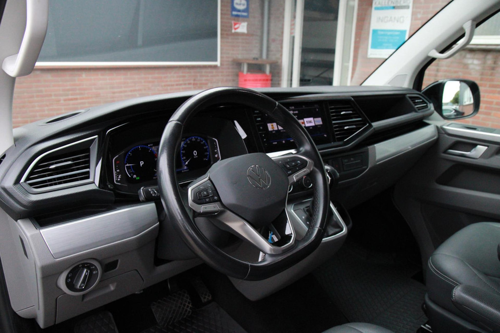 Volkswagen Transporter 2.0 TDI L2H1 204PK DC Bulli / Dubbel cabine / Automaat / 5 pers / Trekhaak afneembaar 18