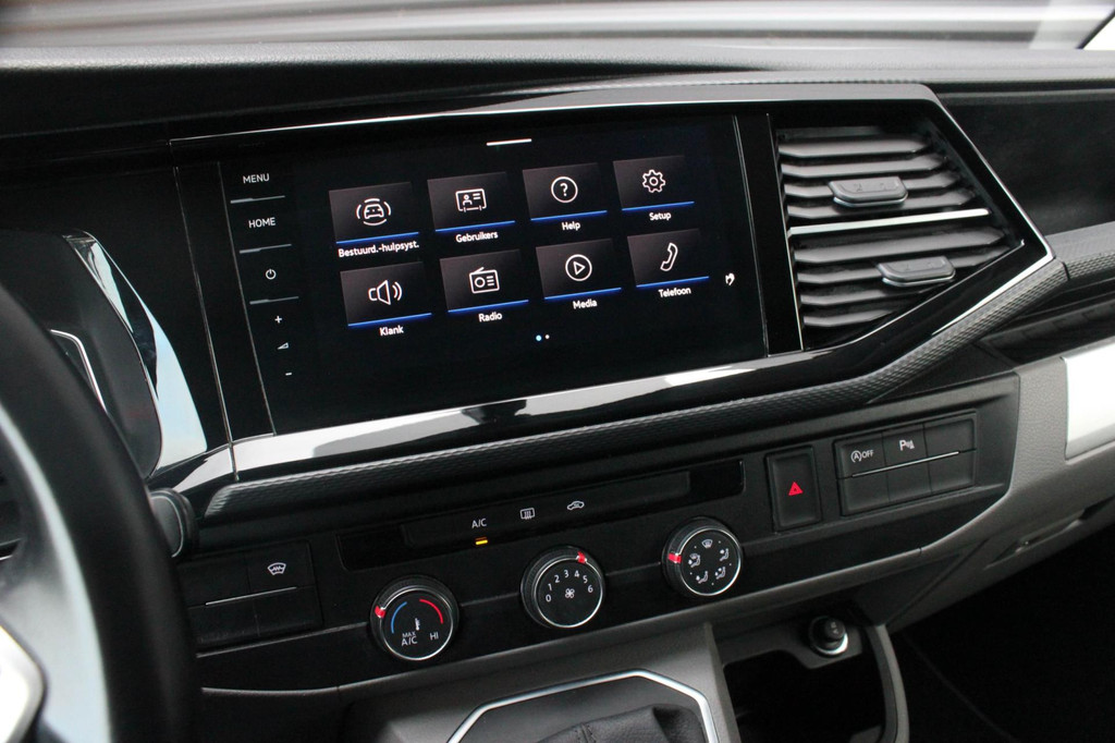 Volkswagen Transporter 2.0 TDI L2H1 204PK JB- EDITION DSG / PDC / VERLAGINGSVEREN / LEDEREN BEKLEDING / FULL / APPLE CARPLAY /NAVI 19