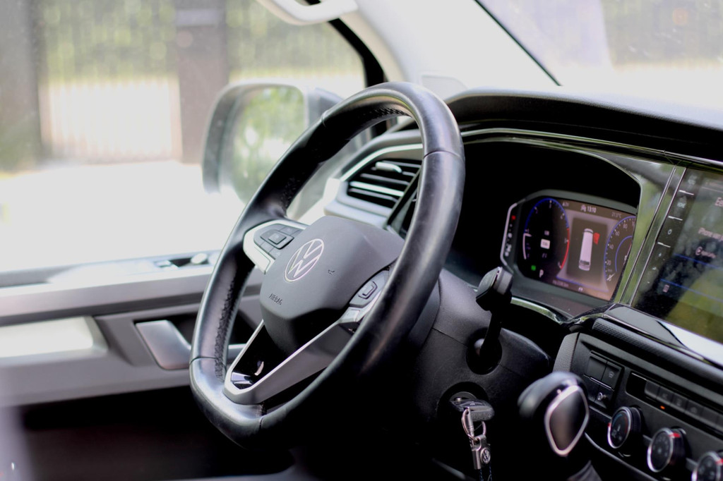 Volkswagen Transporter 2.0 TDI L2H1 28 Bulli 21