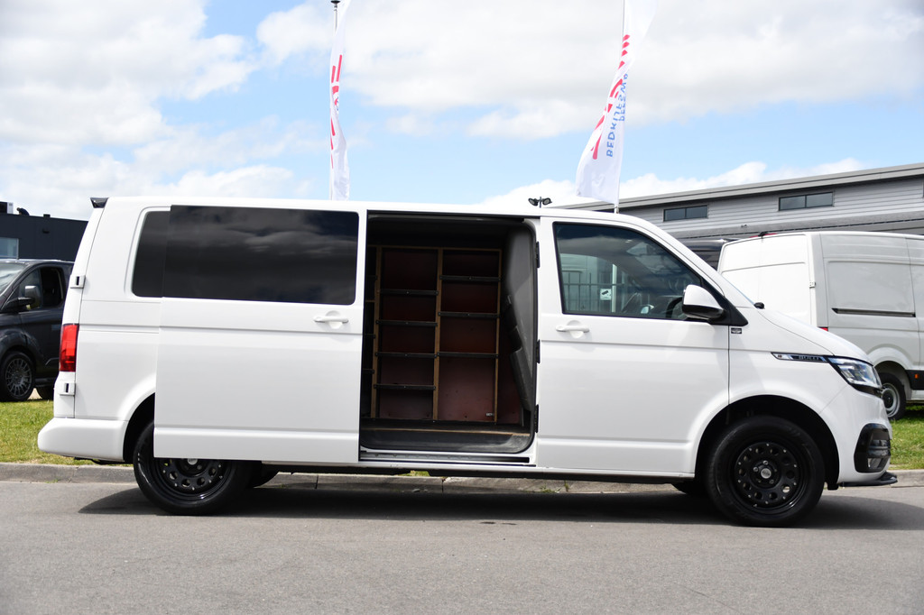 Volkswagen Transporter 2.0 TDI L2H1 28 Bulli Virtual, Camera, Carplay, LED, 150pk, Stoelverwarming, Leder, Automaat, Voorruit verwarming, 2 xStoel, Uniek! 11
