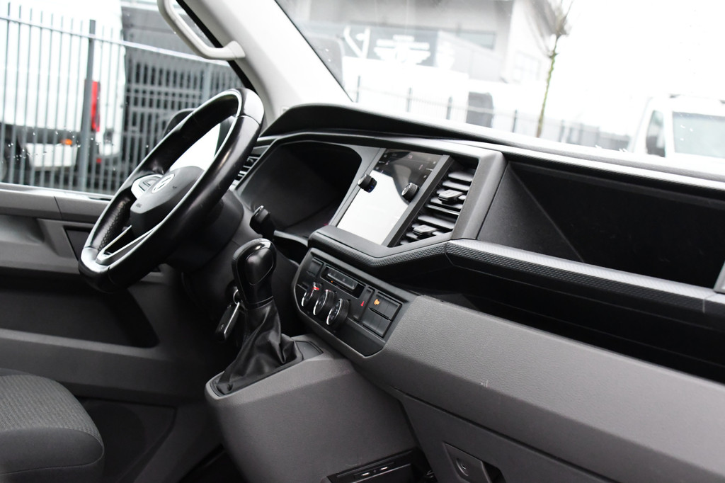 Volkswagen Transporter 2.0 TDI L2H1 30 Black & White Edition Cruise, Carplay, 2 x Schuifdeur, Sensoren, Automaat, 150PK, LED, UNIEK! 12