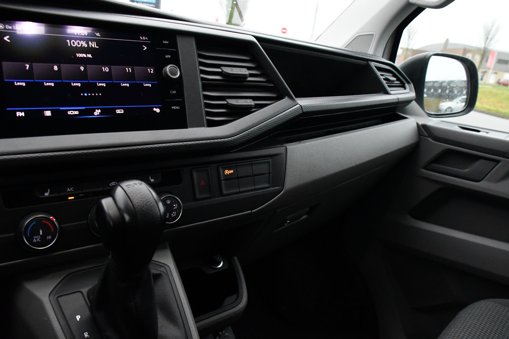 Volkswagen Transporter 2.0 TDI L2H1 30 Black & White Edition Cruise, Carplay, 2 x Schuifdeur, Sensoren, Automaat, 150PK, LED, UNIEK! 16