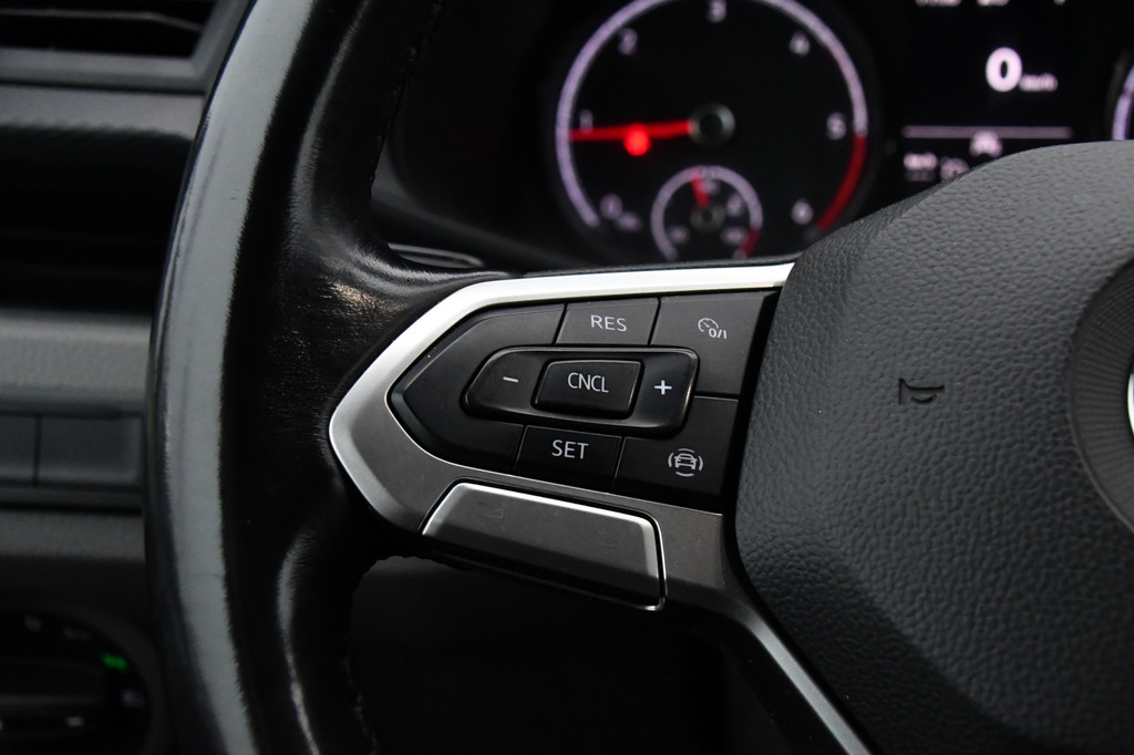 Volkswagen Transporter 2.0 TDI L2H1 30 Black & White Edition Cruise, Carplay, 2 x Schuifdeur, Sensoren, Automaat, 150PK, LED, UNIEK! 20