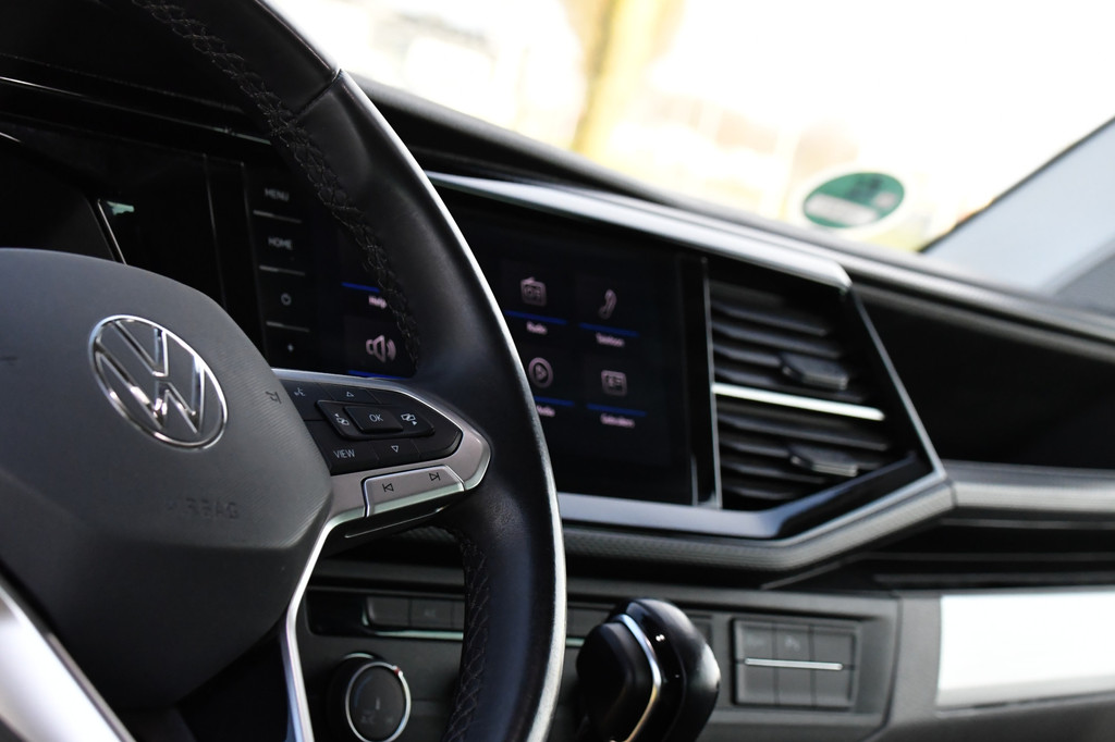 Volkswagen Transporter 2.0 TDI L2H1 30 DC Bulli Black Edition Virtual, Adaptie cruise, Camera, Carplay, 199pk, Sensoren, Automaat, Leder, Trekhaak, LED, 2 x Schuifdeur, Uniek! 14