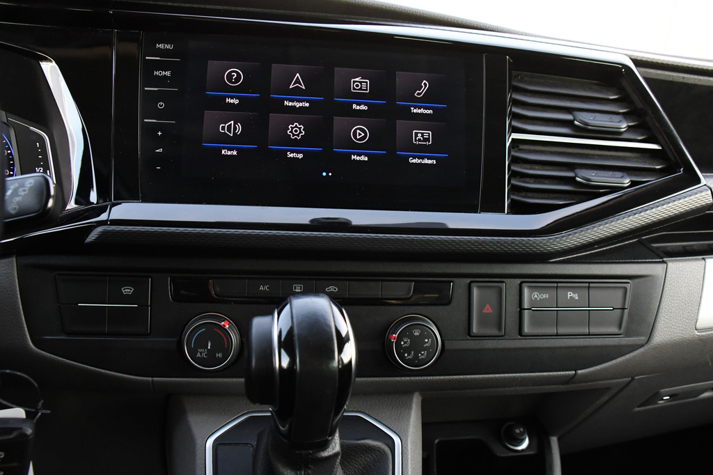 Volkswagen Transporter 2.0 TDI L2H1 30 DC Bulli Black Edition Virtual, Adaptie cruise, Camera, Carplay, 199pk, Sensoren, Automaat, Leder, Trekhaak, LED, 2 x Schuifdeur, Uniek! 21