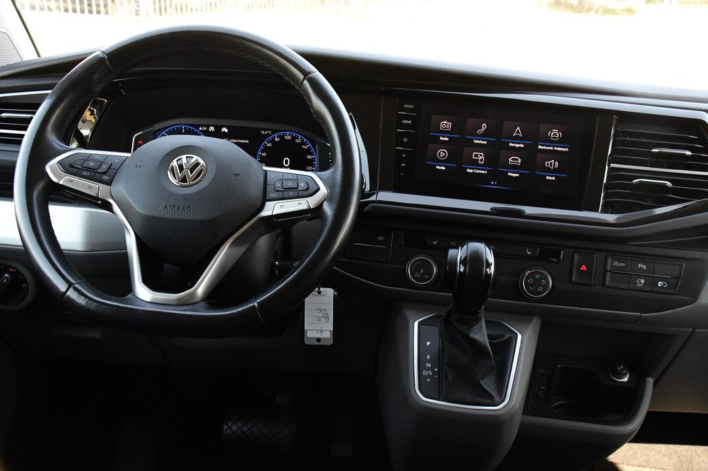 Volkswagen Transporter 2.0 TDI L2H1 30 DC Bulli Virtual, Adaptieve Cruise, 199PK, LED, Electrische deur, Stoelverwarming, Trekhaak, Uniek! 17