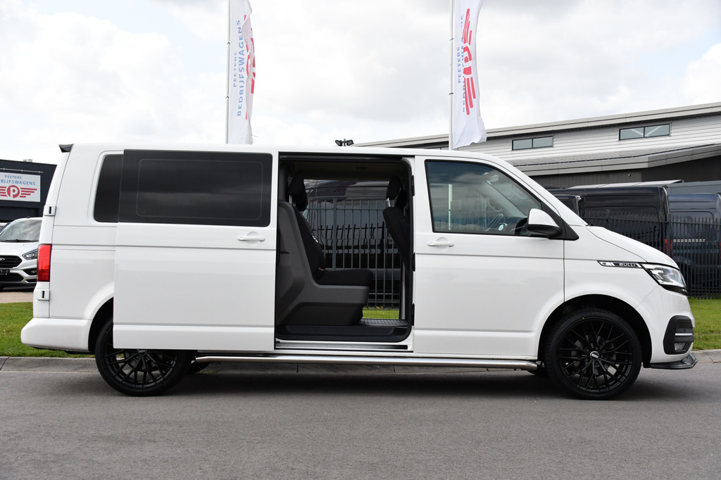 Volkswagen Transporter 2.0 TDI L2H1 30 DC Bulli Virtual, Adaptieve Cruise, Carplay, Stoelverwarming, 2 x Schuifdeur, 150pk, Camera, Trekhaak, LED, Uniek! 11