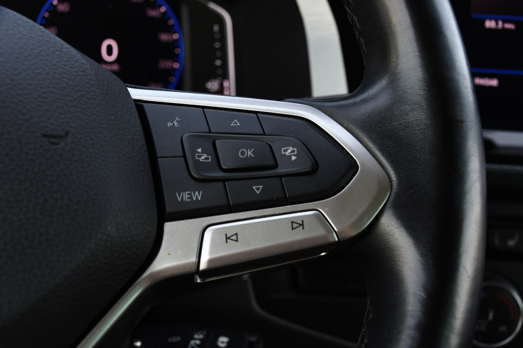 Volkswagen Transporter 2.0 TDI L2H1 30 DC Bulli Virtual, Carplay, Camera, LED, 150pk, 2 x Schuifdeur, Automaat, Trekhaak, Uniek! 19